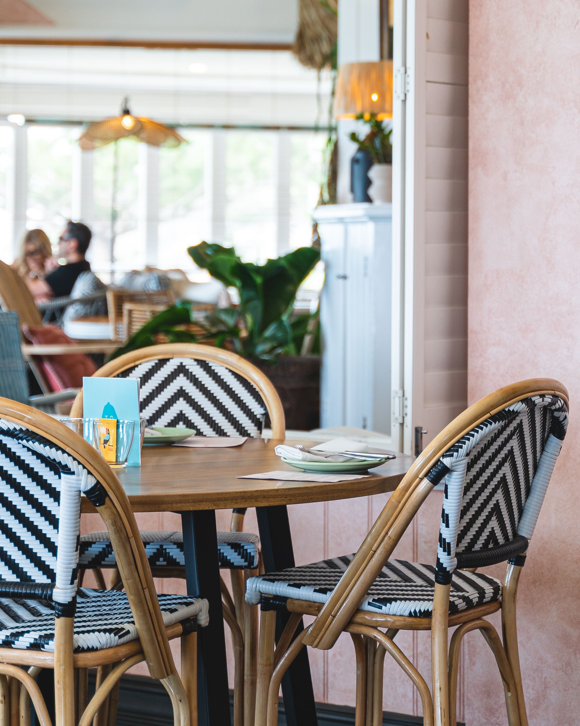 Communal seating at Indigo Oscar