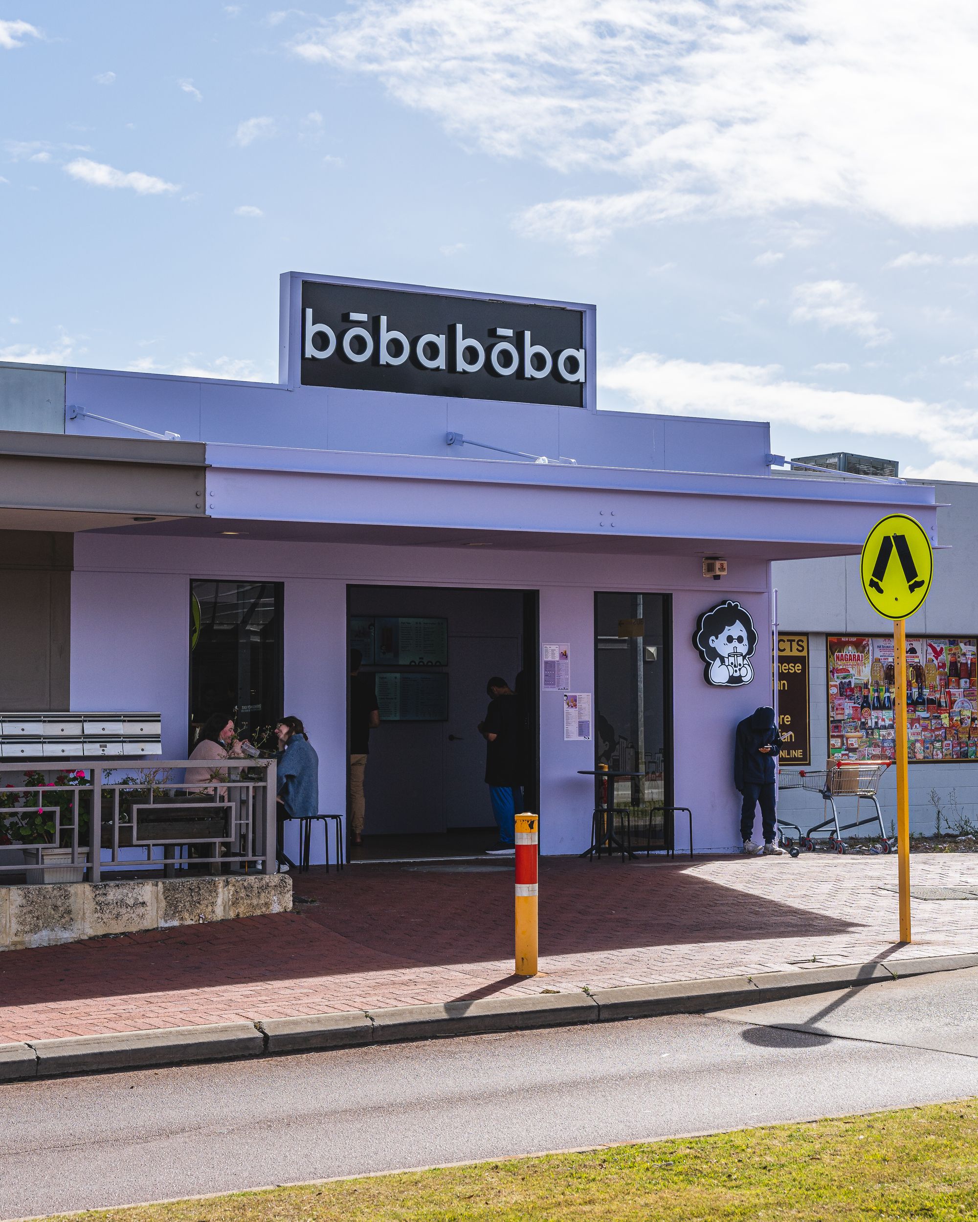 Bobaboba Belmont exterior