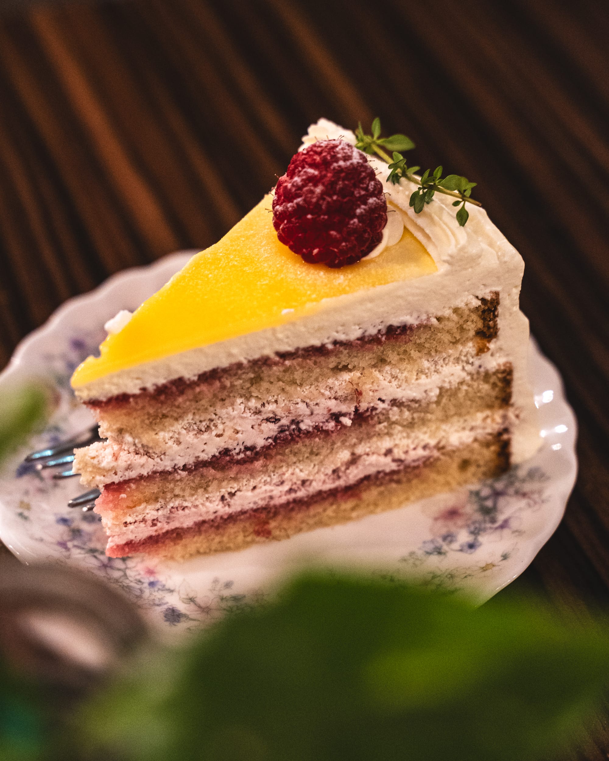 Close up of lemon cake with raspberry